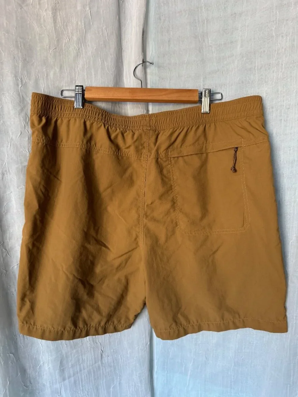 North Face Men's Pull-On Adventure Shorts in Utility Brown featuringSize XL
